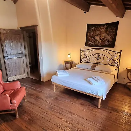 Scappo In Umbria, Le Scarsine
